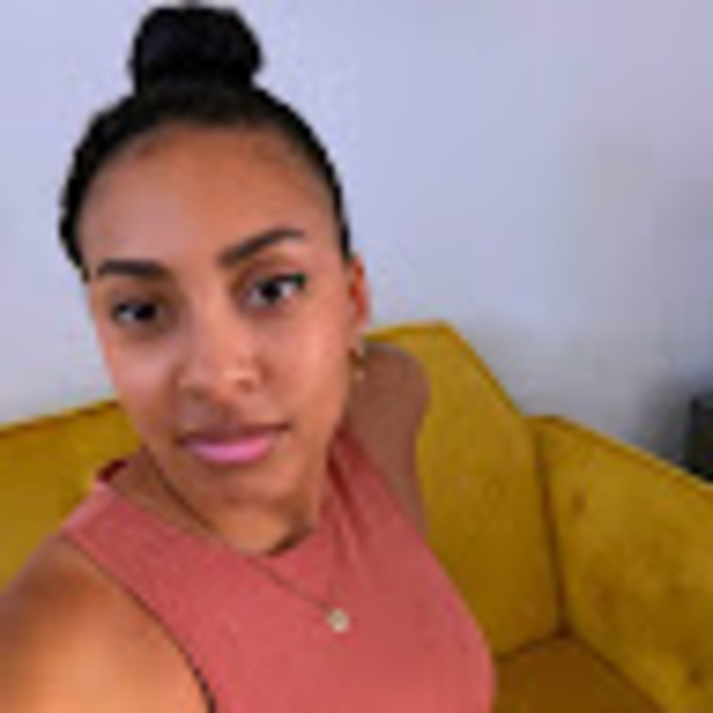 Meet your Posher, Alexandra